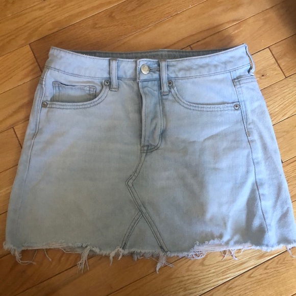 American Eagle Light Wash Denim Skirt - Picture 1 of 3